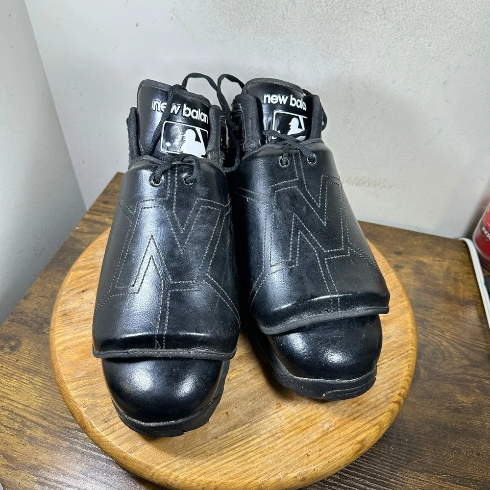 New Balance MU460MBK Umpire Plate Shoes Mens 13 4E Black MLB Leather Guard